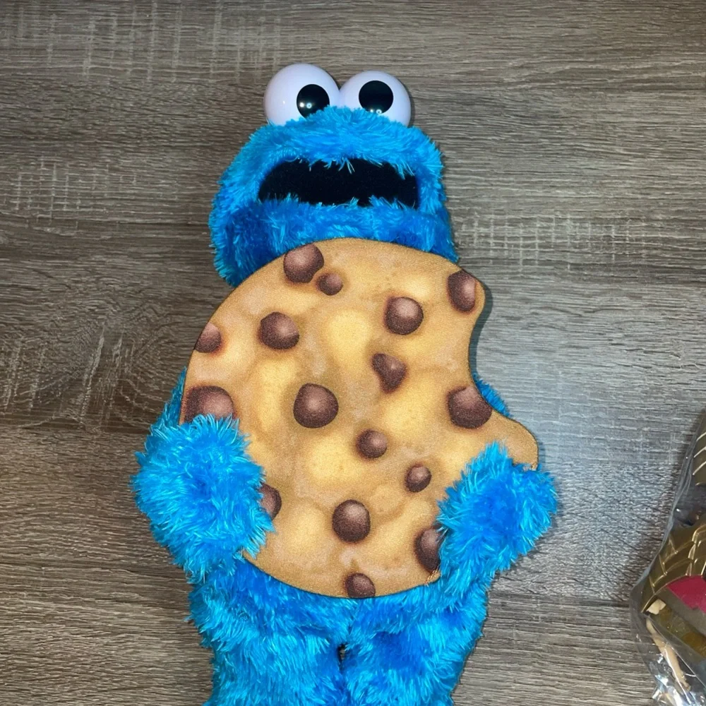 Sesame Street Peek-a-boo Cookie Monster Animated 12" Plush Talks And Plays.(#19) - Picture 3 of 5